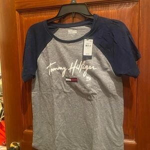 Tommy Hilfiger Women’s Blue and Gray Tee